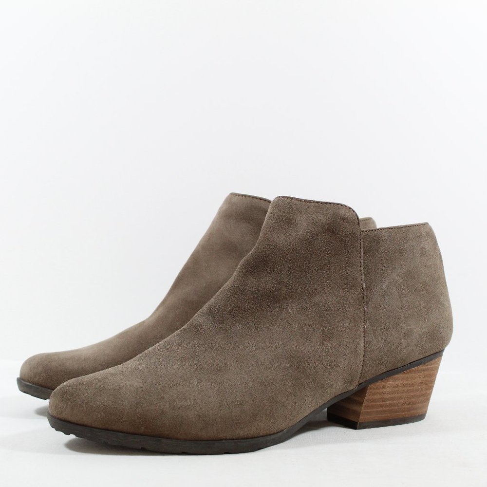 Blondo Women's Villa Waterproof Suede Ankle Bootie - Mushroom/Taupe 14M